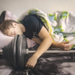 Best Sleep Habits for Men Who Lift Weights